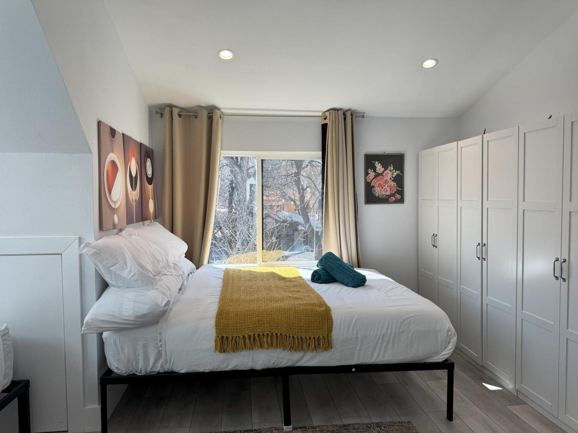 Chic, Cozy & Comfort Modern Room Austin Exterior photo